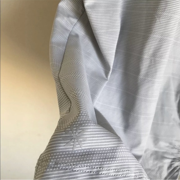 Athleta Side Tie Tank Top Grey White Print V Back - Picture 8 of 8